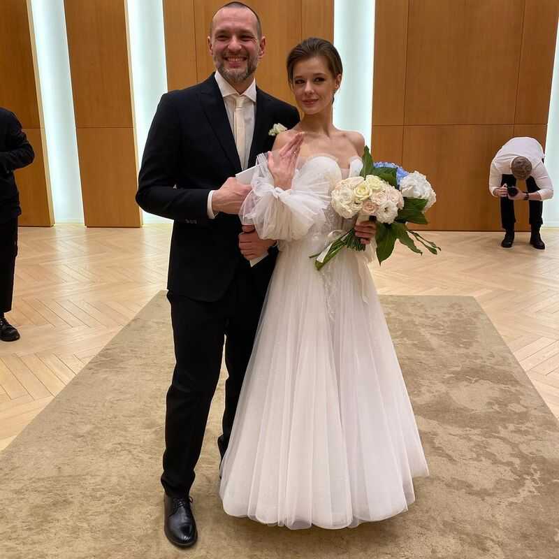 Катерина Шпица вышла замуж. Подробности и фото с регистрации